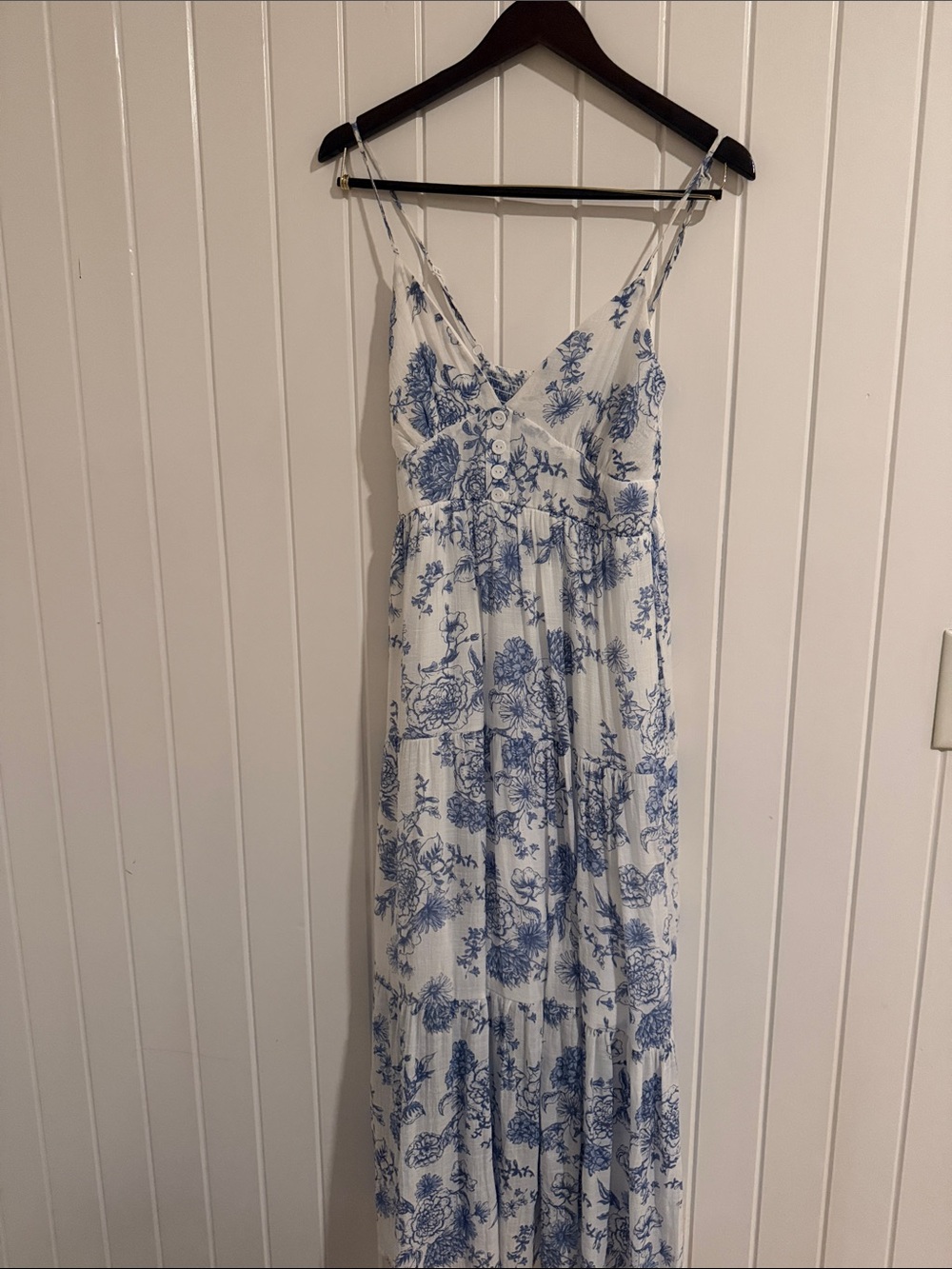 Women's Blue Floral Maxi Dress - White & Blue Summer Dress